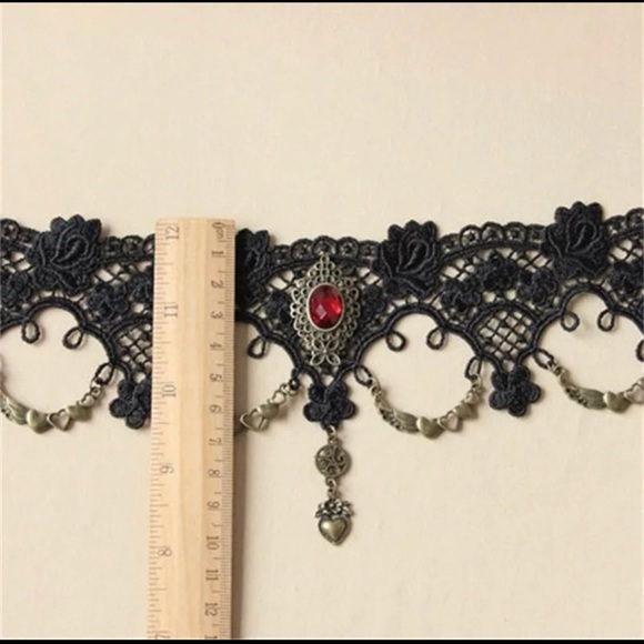 Gothic Lace Choker - Picture 3 of 3